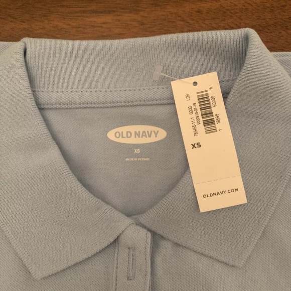 Old Navy women’s short sleeved polo . - Picture 2 of 3